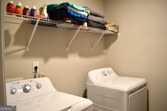 laundry room with laundry area and washer and dryer