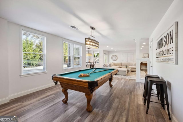 game room with dark wood-style floors, baseboards, visible vents, and recessed lighting