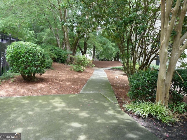3527 Essex Ave Unit 74, Atlanta, GA 30339 - surrounding community with a patio area and fence