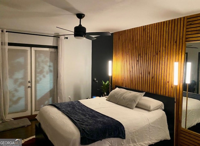 bedroom featuring ceiling fan