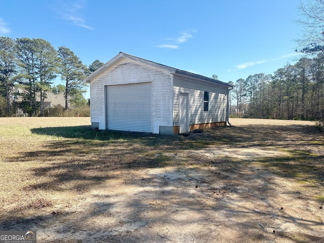 detached garage with driveway