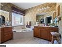 4335 Lakeside Blvd, Monroe, GA 30655 - view of bathroom