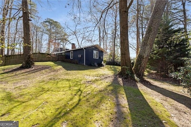 view of yard featuring fence