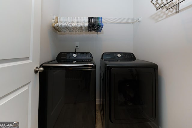 5620 Berney Cir, Powder Springs, GA 30127 - laundry area featuring laundry area and washer and dryer