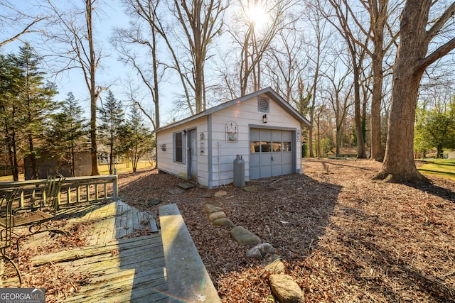 view of detached garage