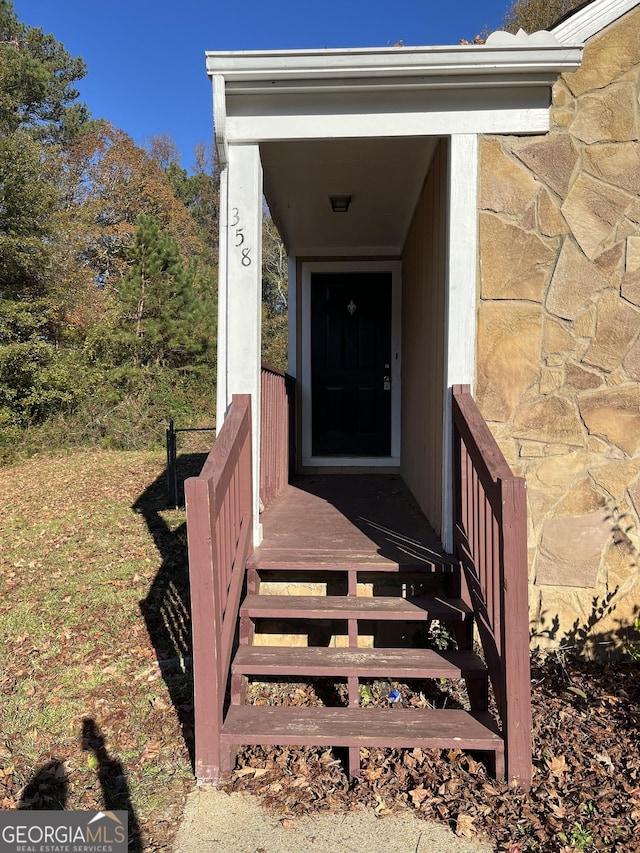 view of property entrance