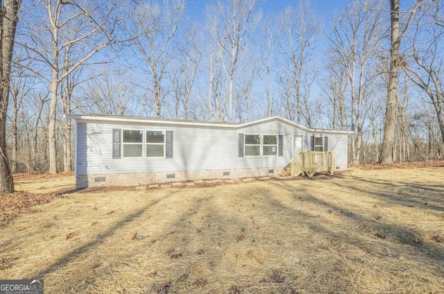 view of front facade with crawl space