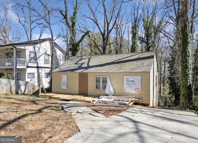 view of front of property