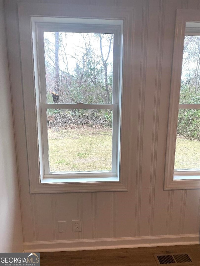 646 Enterprise St, Swainsboro, GA 30401 - room details with visible vents