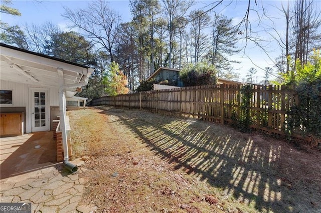 view of yard featuring fence