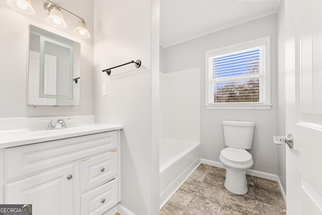 full bath featuring toilet, baseboards, crown molding, and vanity