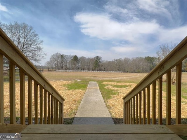 view of yard featuring a rural view