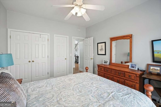 bedroom featuring ceiling fan