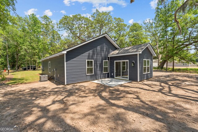 117 Giles Ave, Rincon, GA 31326 - rear view of property with a patio area