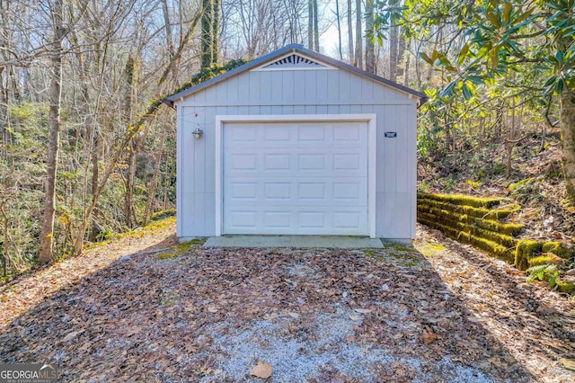 view of detached garage