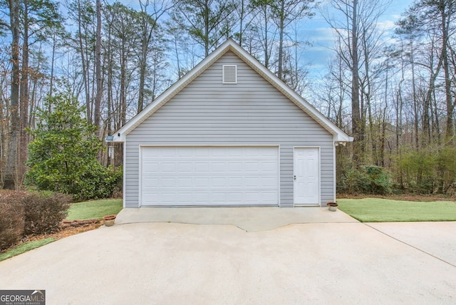 view of detached garage