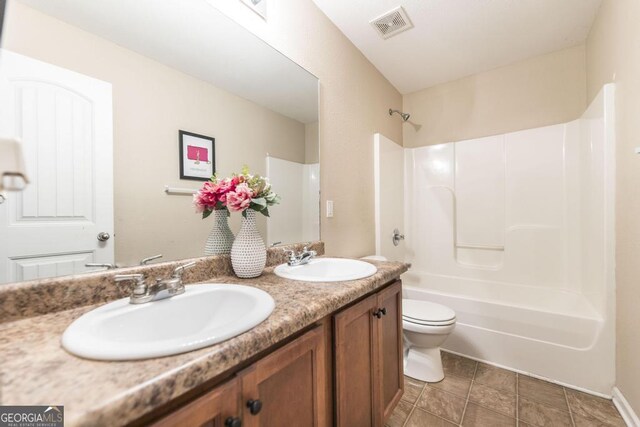 141 Back Cedar Ln, Warner Robins, GA 31093 - carpeted bedroom featuring ceiling fan and baseboards