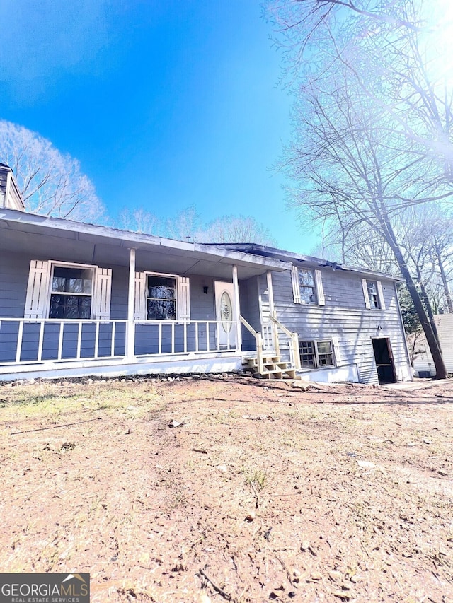 view of front of property with covered porch