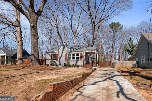 view of front of property with fence