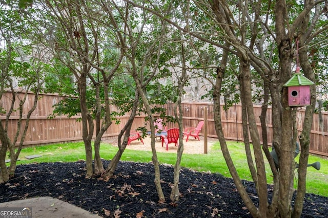 view of yard featuring fence