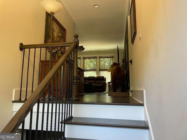 staircase featuring recessed lighting and baseboards