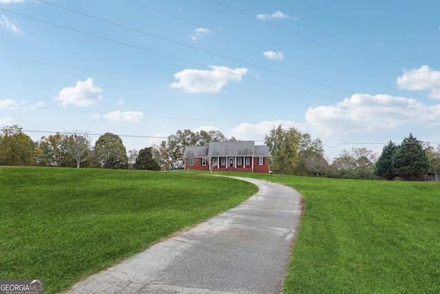 view of front facade with a front lawn