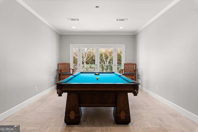 rec room with visible vents, baseboards, ornamental molding, and pool table