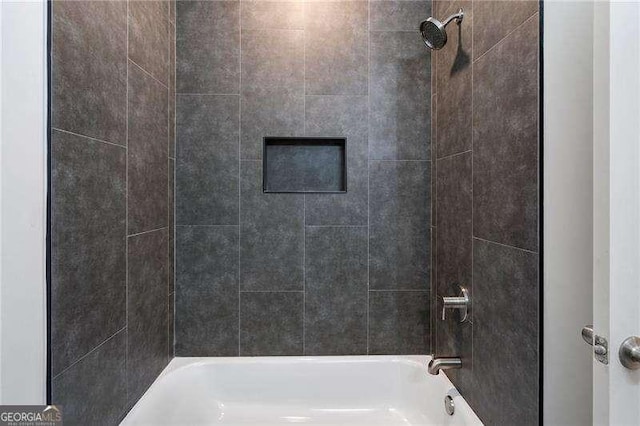 bathroom featuring shower / bathing tub combination