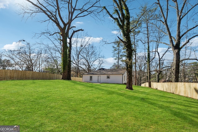 view of yard featuring fence