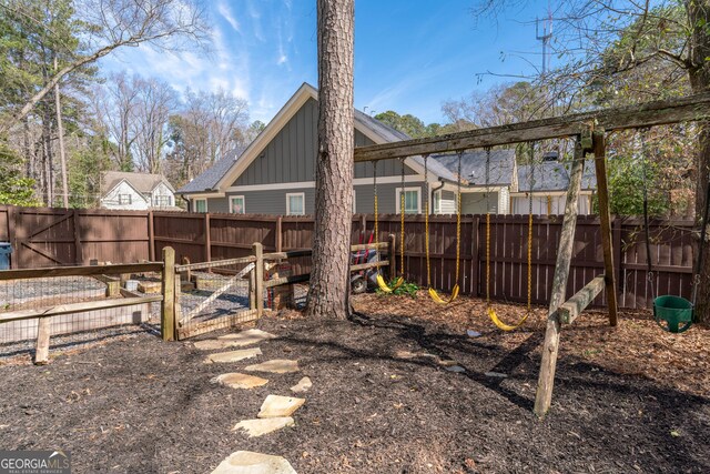 view of yard featuring a fenced backyard