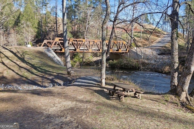 view of yard featuring a water view