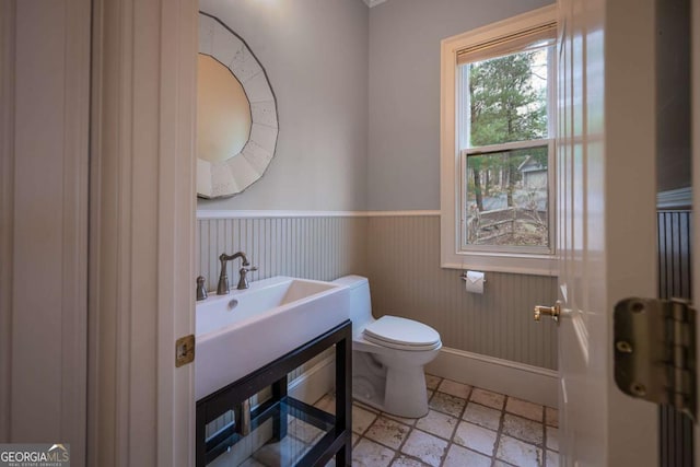 132 Sanderlin Mountain Dr S, Big Canoe, GA 30143 - bathroom with toilet, a wainscoted wall, and baseboards