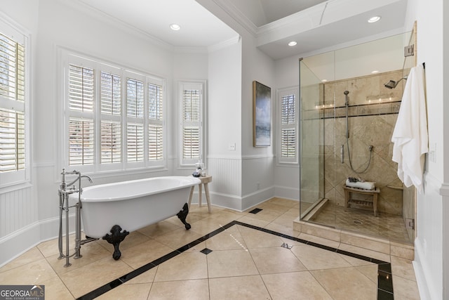 bathroom with baseboards, a wainscoted wall, ornamental molding, and recessed lighting