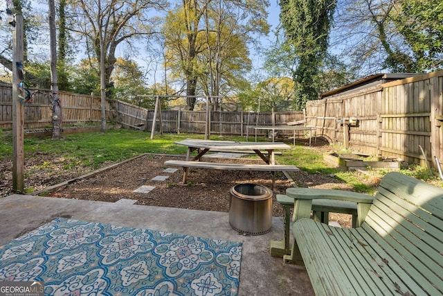 1015 Michigan Ave NW, Atlanta, GA 30314 - view of yard with a trampoline