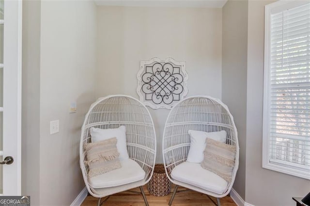 sitting room with baseboards