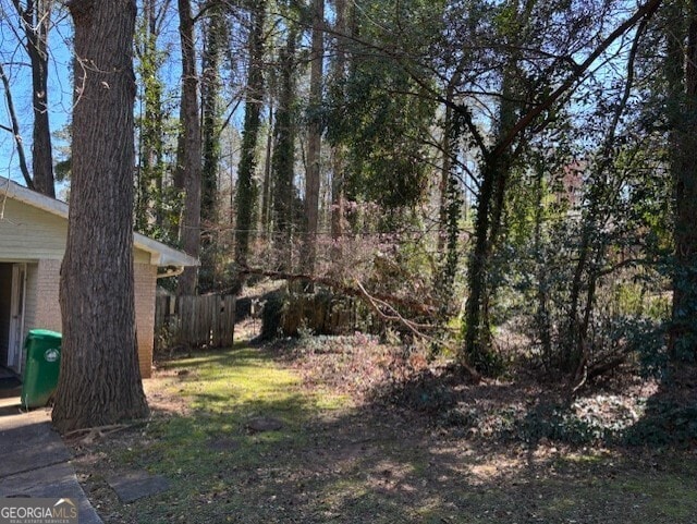 view of yard featuring fence