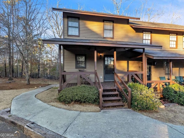 view of front of home featuring a porch