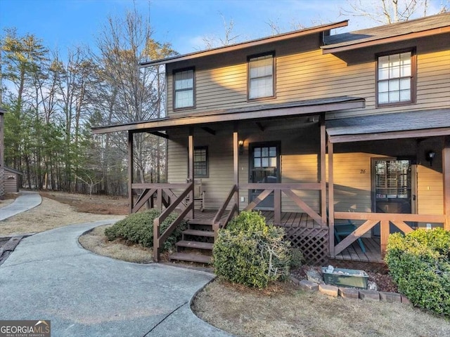 view of front of home featuring a porch