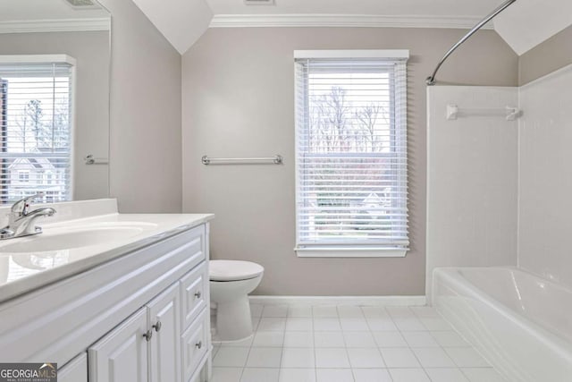 full bath featuring toilet, plenty of natural light, and crown molding