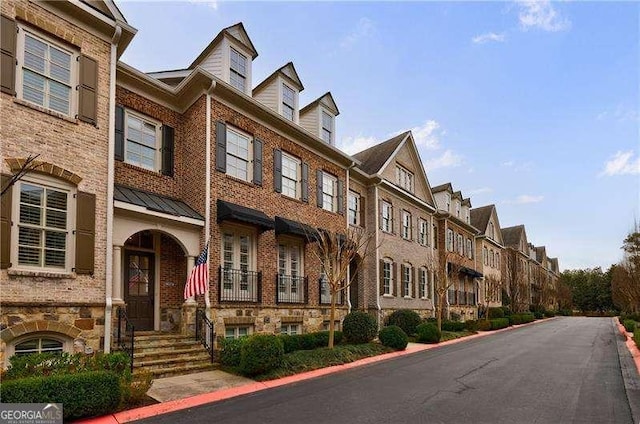 Listing photo 2 for 2368 Saint Davids Sq NW Unit 4, Kennesaw GA 30152