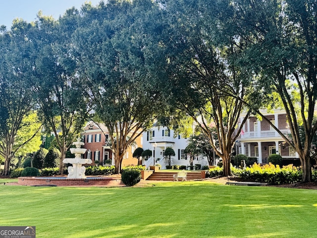 exterior space featuring a lawn