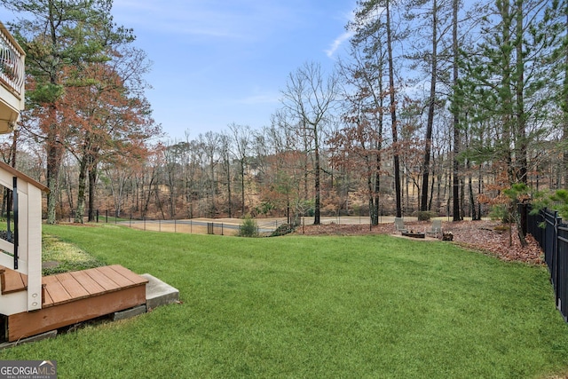 view of yard featuring fence