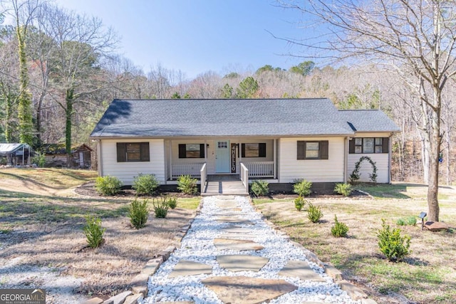 ranch-style house with a porch