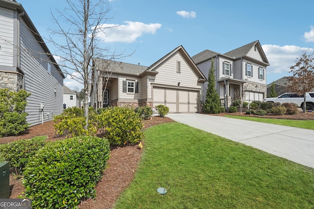 view of front of property with a front yard and driveway