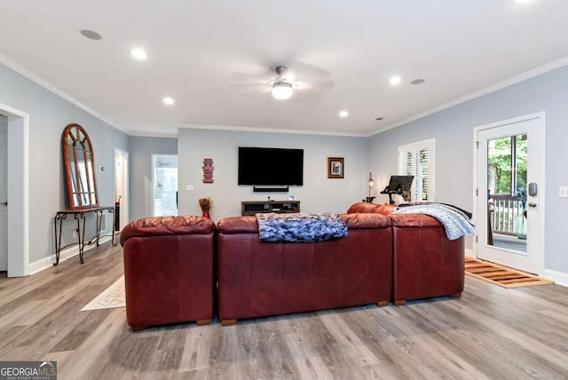 living room featuring ceiling fan, baseboards, wood finished floors, and recessed lighting