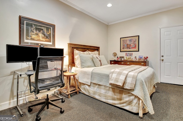 bedroom featuring baseboards, recessed lighting, carpet, and crown molding