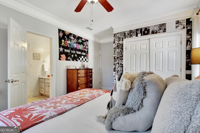 tiled bedroom with a ceiling fan, baseboards, visible vents, a closet, and crown molding