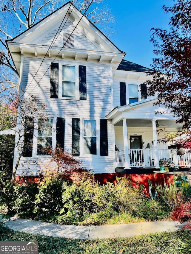 view of front facade featuring covered porch