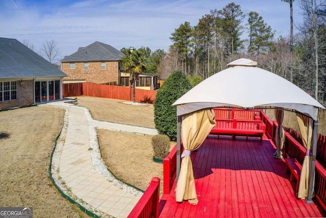 view of yard featuring fence