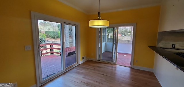 2899 Greystone Cv N, Atlanta, GA 30341 - entryway with wood finished floors and baseboards
